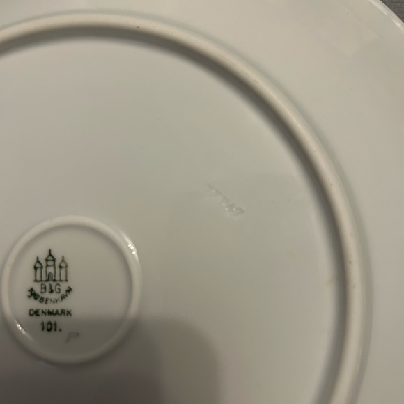 Bing & Grondahl Double Handled Blue & White Porcelain 10” Plate for Serving - Picture 3 of 9